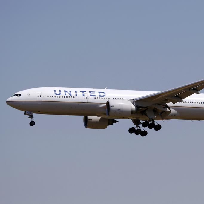 united international business class baggage allowance