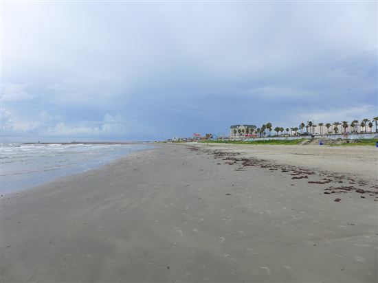 Galveston Island texas © robert thigpen (CC BY-SA 2.0) https://www.flickr.com/photos/robertthigpen/9707450681/ Galveston Island texas