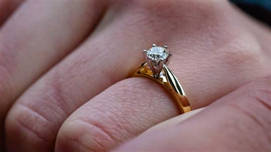 Platinum Split-Prong Engagement Setting | Washington Diamond