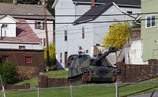 © string_bass_dave (CC BY-SA 2.0) https://www.flickr.com/photos/string_bass_dave/10387739643/