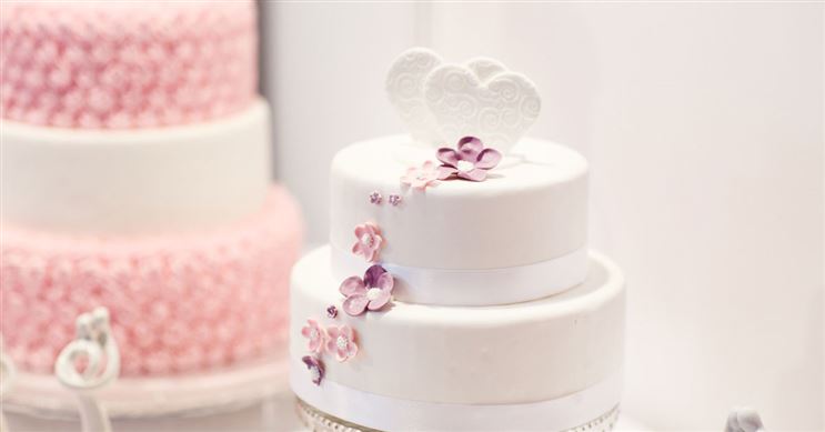 Study: Average Cost of a Wedding Cake